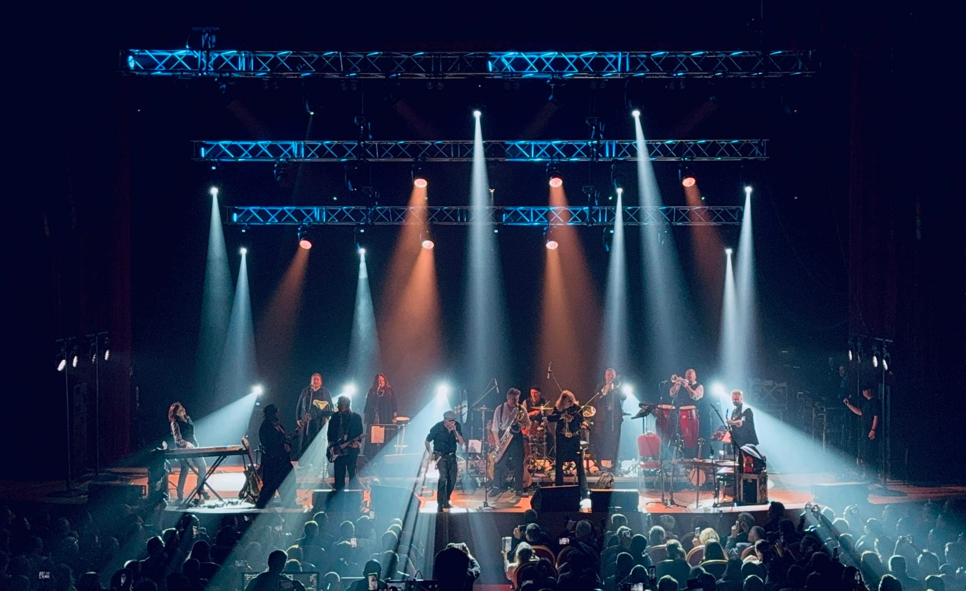 Концерт Гарика Сукачева (Иваново-Ярославль) - видео 1